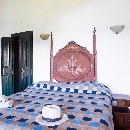 House With Authentic Tiling And Antique Furniture Villa Montemor-o-Novo Buitenkant foto