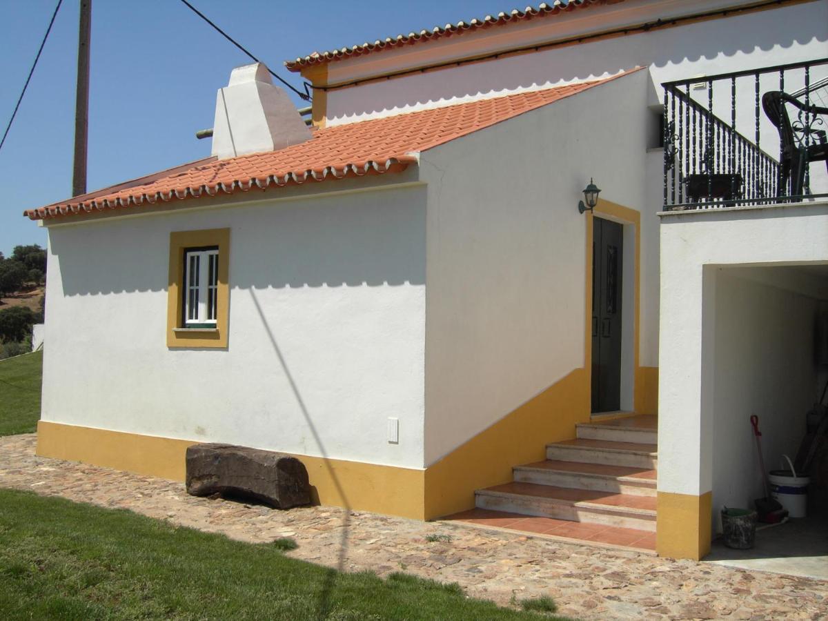 House With Authentic Tiling And Antique Furniture Villa Montemor-o-Novo Buitenkant foto