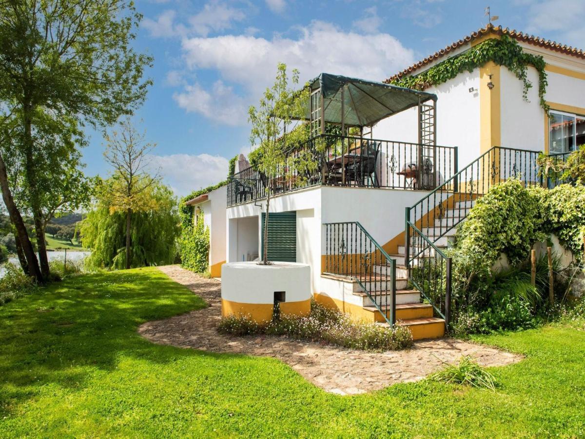House With Authentic Tiling And Antique Furniture Villa Montemor-o-Novo Buitenkant foto