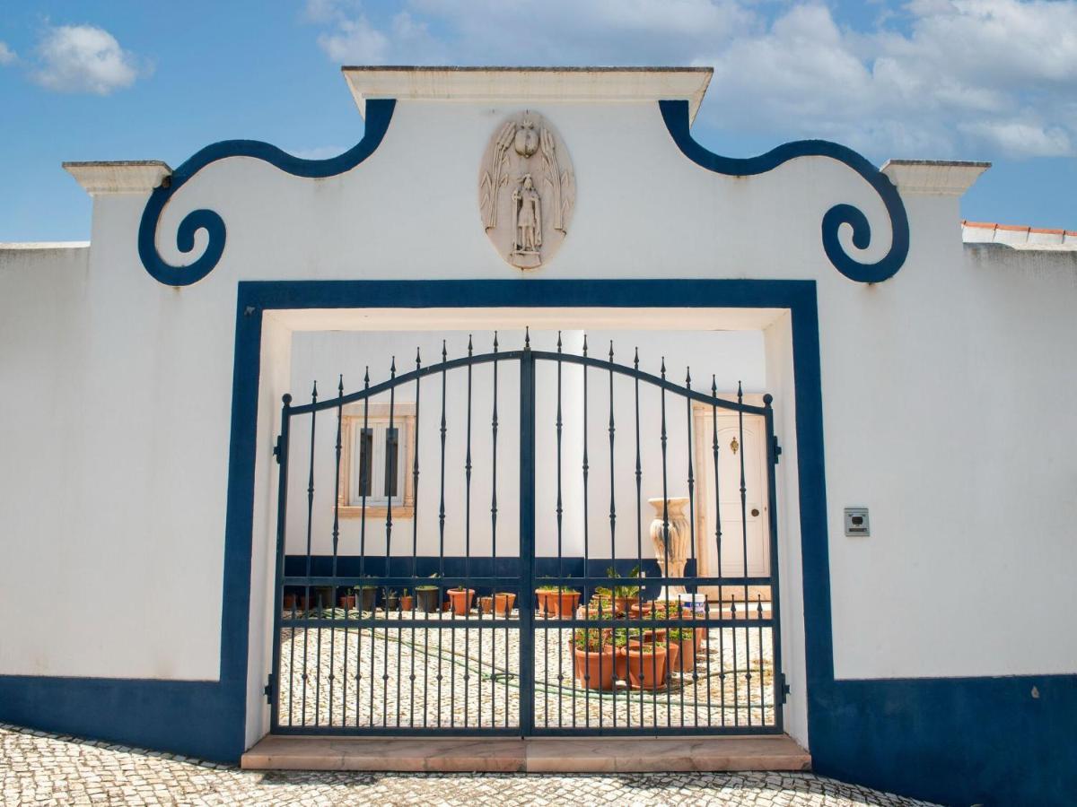 House With Authentic Tiling And Antique Furniture Villa Montemor-o-Novo Buitenkant foto