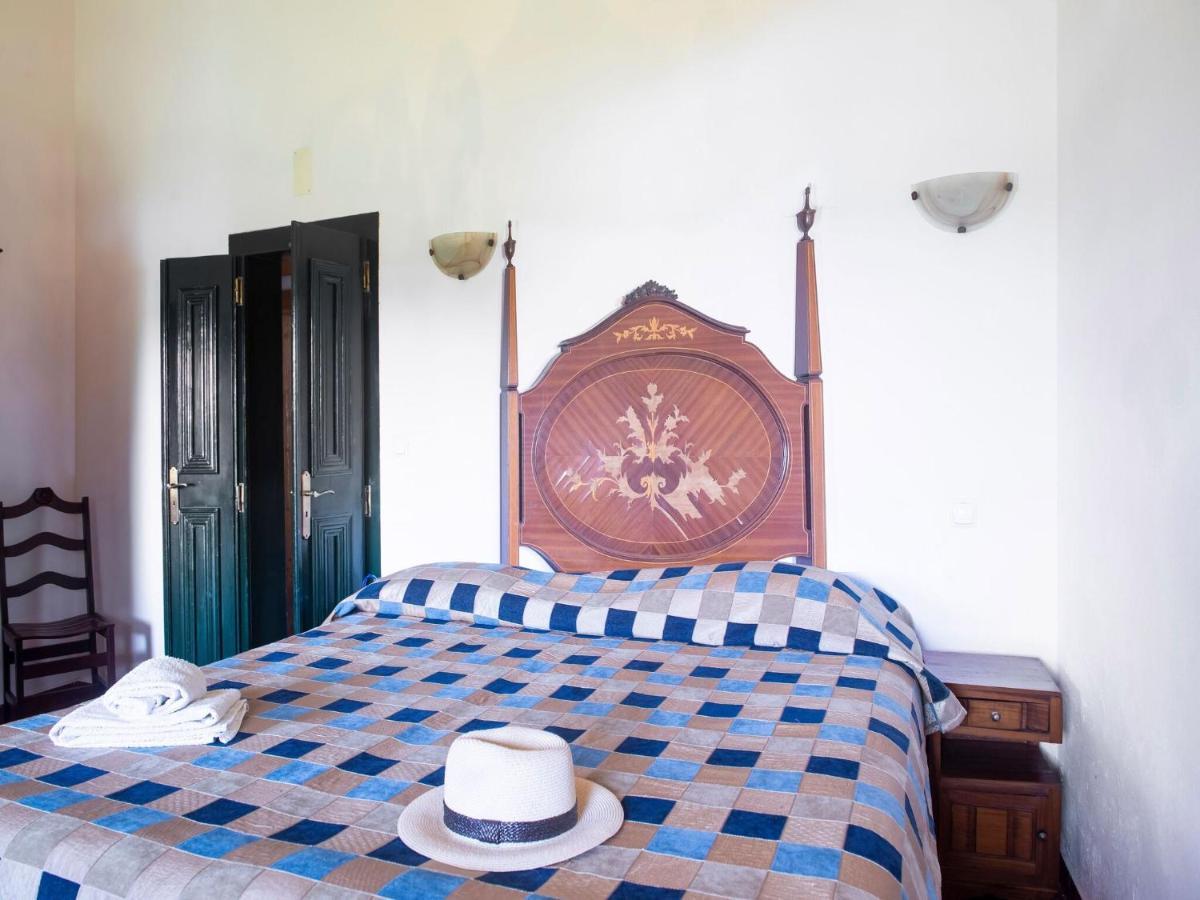 House With Authentic Tiling And Antique Furniture Villa Montemor-o-Novo Buitenkant foto