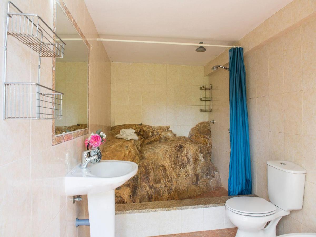 House With Authentic Tiling And Antique Furniture Villa Montemor-o-Novo Buitenkant foto